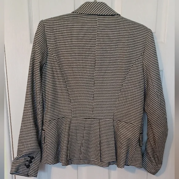 White House Black Market Jacket - Picture 9 of 10